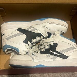 Reebok kids basketball shoes size Youth 5